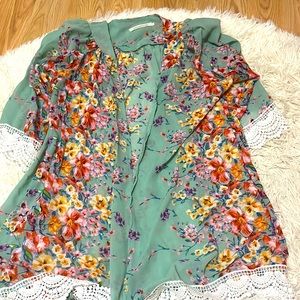 Gorgeous kimono from hipster row- size medium